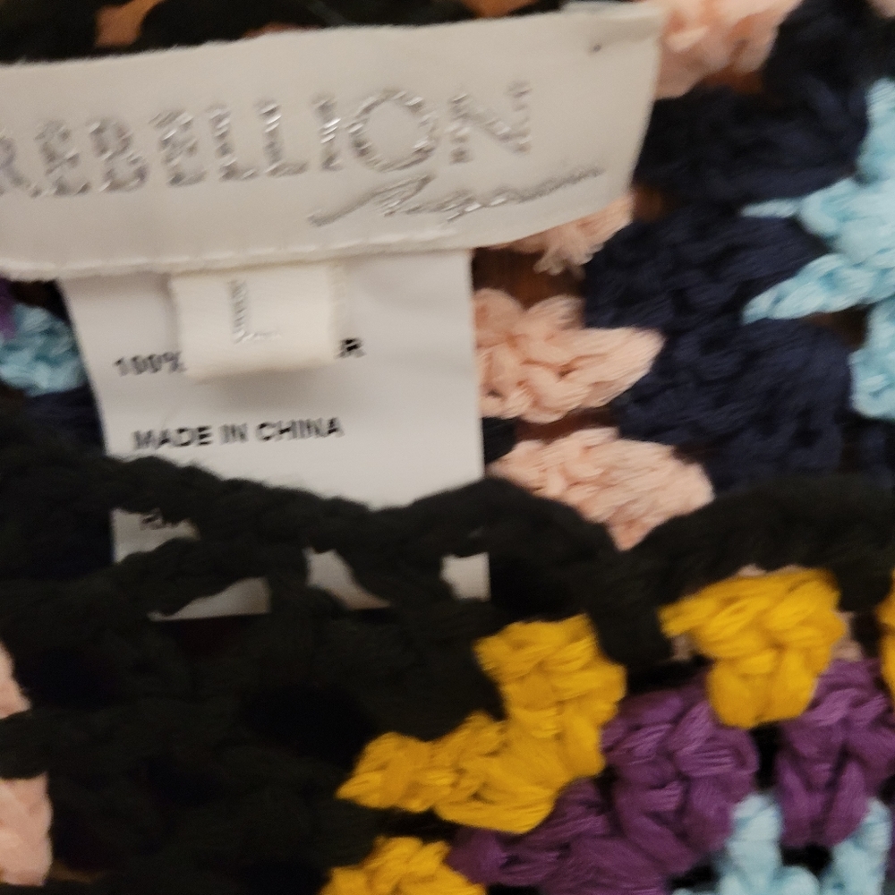 NWT Rebellion Again Crocheted Crop Tank - Picture 4 of 5